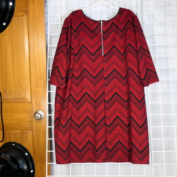 Catherines Sweater Dress Women 4X Red Chevron Shift Exposed Zipper Plus Size - Picture 5 of 10